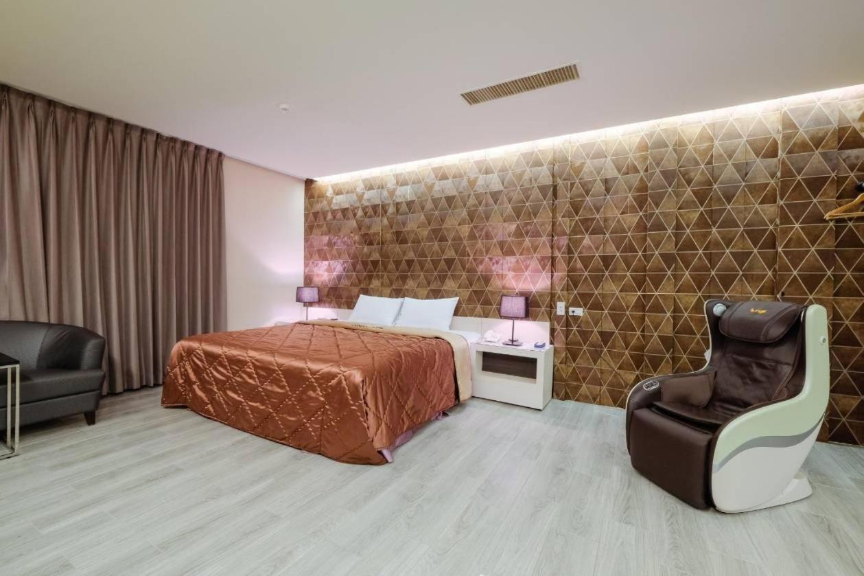 Foxdou Business Motel Ταϊνάν Εξωτερικό φωτογραφία